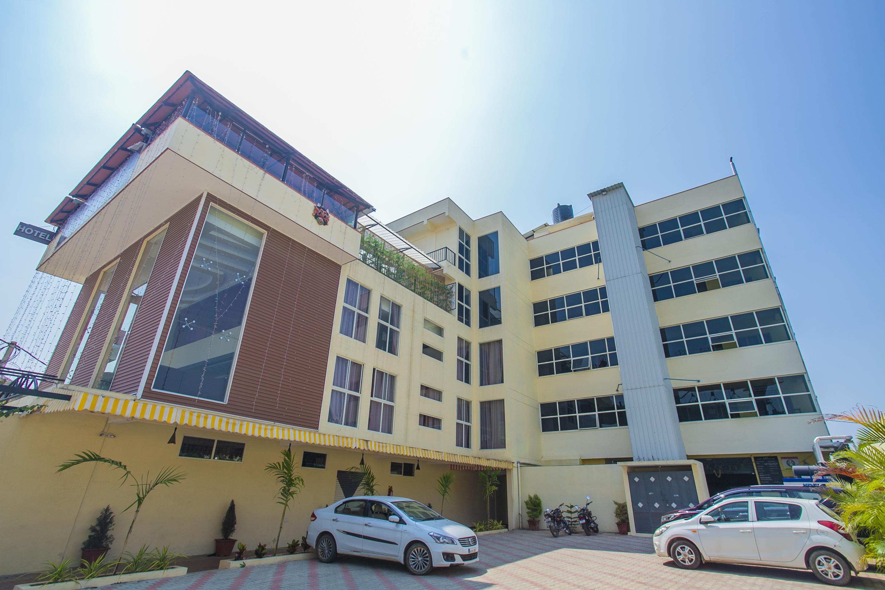 OYO 22837 Chairmen's Hotel Bangalore Buitenkant foto