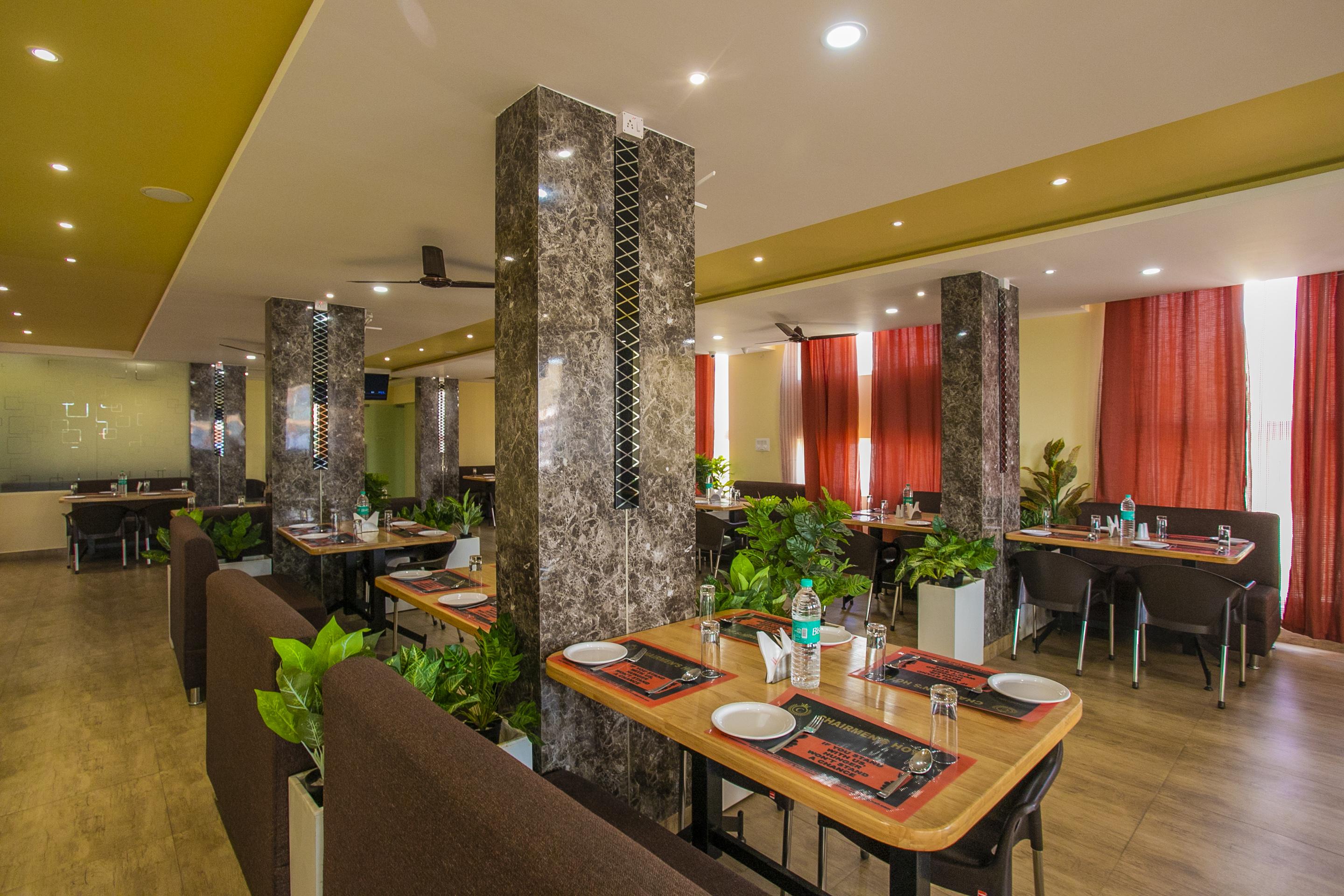 OYO 22837 Chairmen's Hotel Bangalore Buitenkant foto